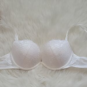 La Senza Beyond Sexy White Lace Pushup Underwire Bra In 32C